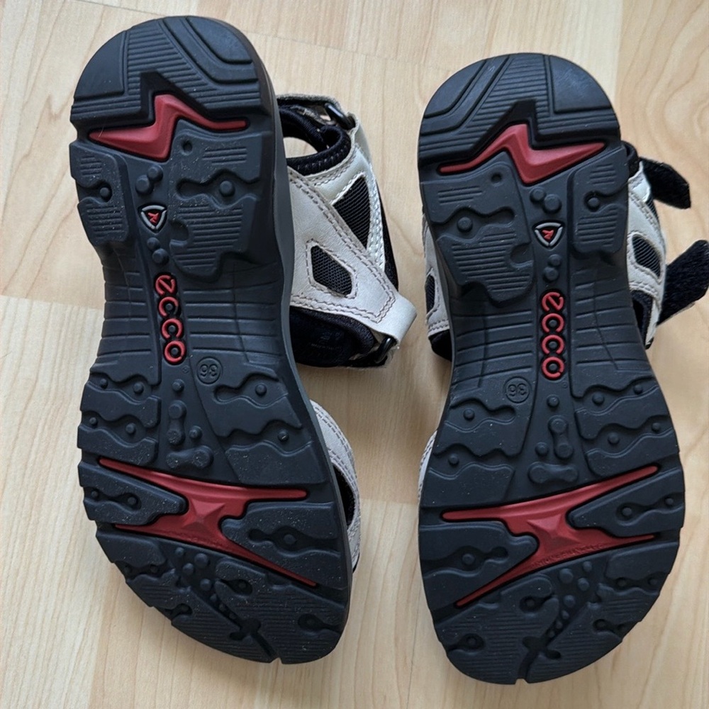 Ecco women’s sandals, size EU 36/ US 6 - Picture 4 of 10